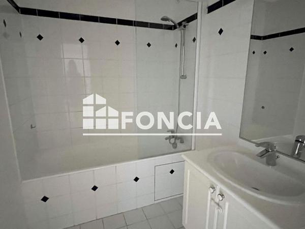 À vendre Appartement 4 pièces 80.77 m² - Versailles 78000
