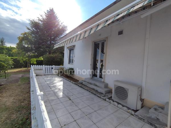 CHARENTE : RUELLE SUR TOUVRE, maison de 61 m² avec terrasse et garage