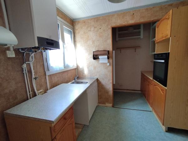 CHARENTE : RUELLE SUR TOUVRE, maison de 61 m² avec terrasse et garage