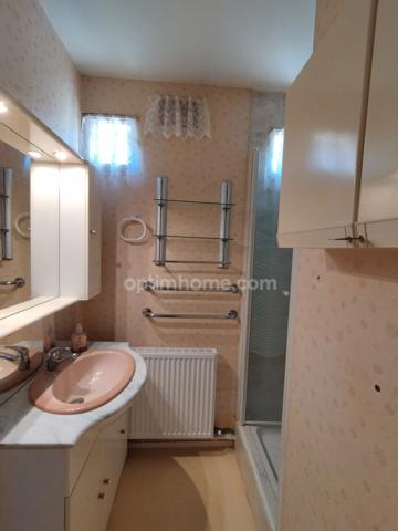 CHARENTE : RUELLE SUR TOUVRE, maison de 61 m² avec terrasse et garage