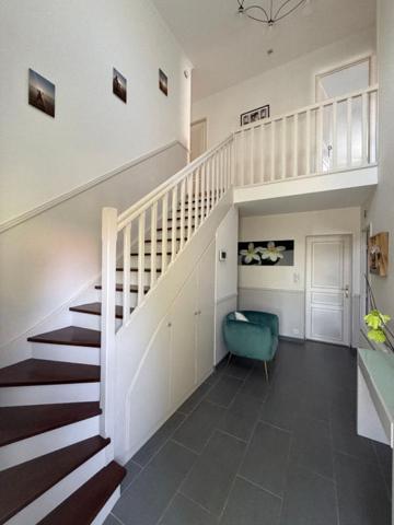 Maison Basse Goulaine 7 pièce(s) 182 m2