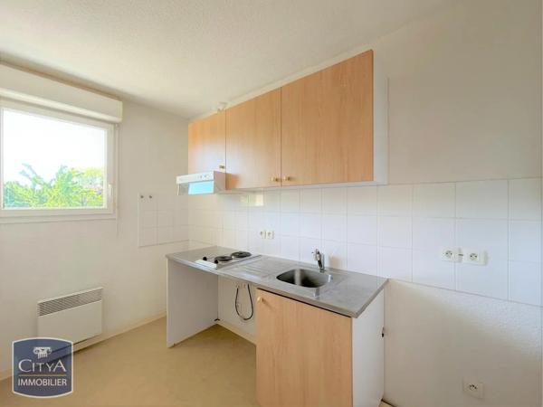 Appartement à louer 2 pièces 40.21m² Pineuilh (33220)