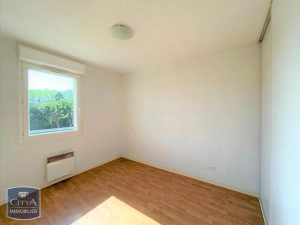 Appartement à louer 2 pièces 40.21m² Pineuilh (33220)