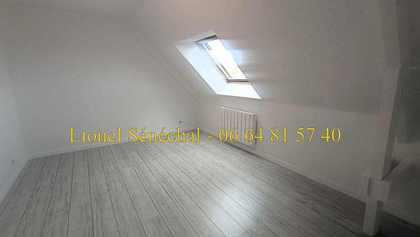 Maison lumineuse et peu énergivore de 8 pièces de 150 m2 (170 m2 au sol) sur une parcelle de plus de 600 m2