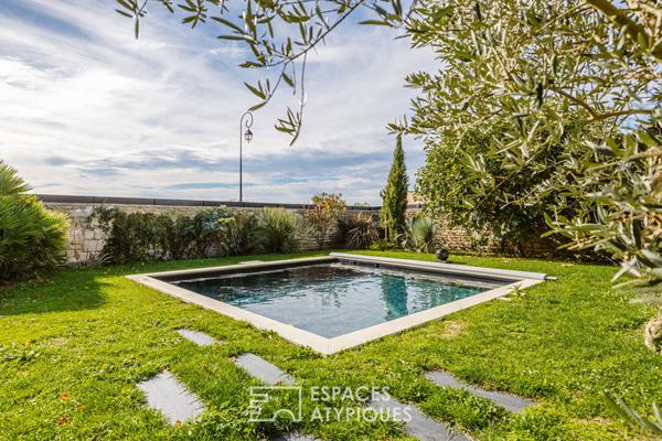 Charentaise au caractère affirmé métamorphosé en écrin d’élégance