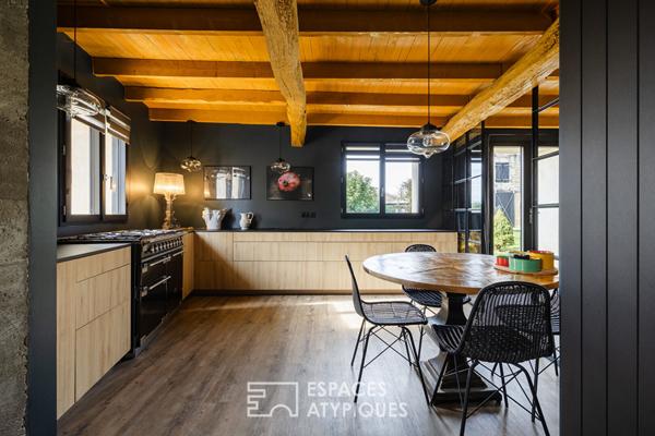 Charentaise au caractère affirmé métamorphosé en écrin d’élégance