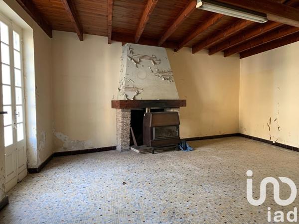 Maison de village 10 pièces de 297 m² à Pomport (24240)