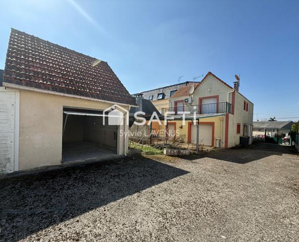 A SOISSONS 02, MAISON  2008 DE 145 M2 AVEC GARAGE, DEPENDANCE ET CAVE SUR UN TERRAIN CLOS DE 1231 M2.