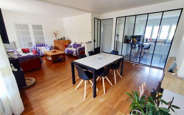Maison à vendre    7 pièces • 144 m2 Saint-Pierre-lès-Nemours
