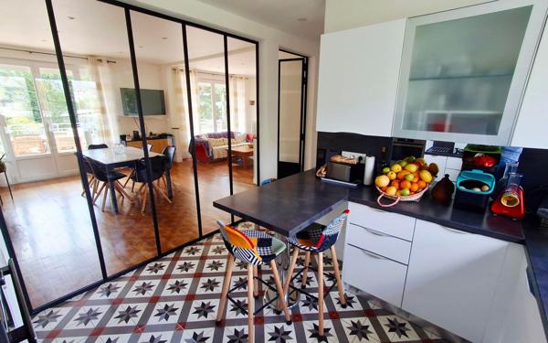 Maison à vendre    7 pièces • 144 m2 Saint-Pierre-lès-Nemours