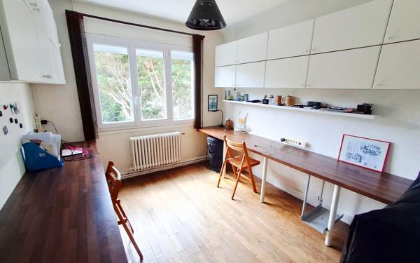 Maison à vendre    7 pièces • 144 m2 Saint-Pierre-lès-Nemours
