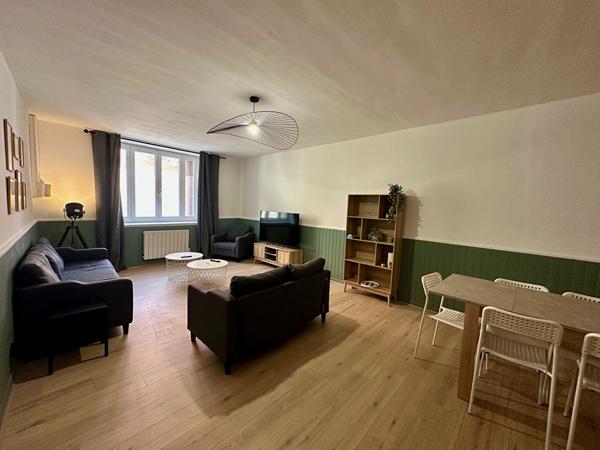 APPARTEMENT EN TRIPLEX A CARCASSONNE PROCHE DE LA CITE