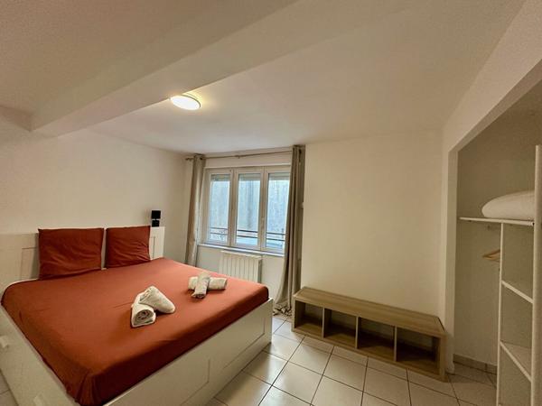 APPARTEMENT EN TRIPLEX A CARCASSONNE PROCHE DE LA CITE
