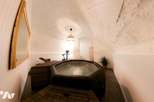 Bel appartement F3 de 80m² en hyper centre avec jacuzzi et sauna