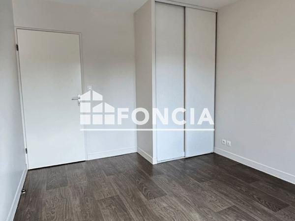 Location Appartement 4 pièces 82.5 m² - ENTREE A Limoges 87000