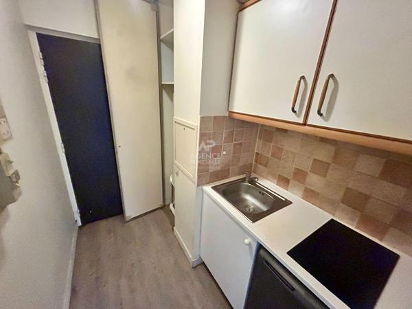 Appartement Poissy 1 pièce(s) 21 m2 €139 000 ** - Référence 8875
