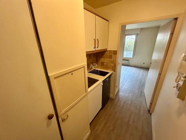 Appartement Poissy 1 pièce(s) 21 m2 €139 000 ** - Référence 8875