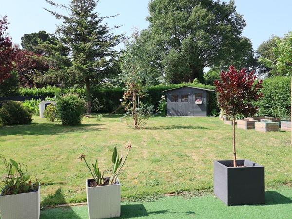 Maison Saint Lyphard, centre ville  4-5 chambres