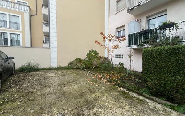 Stationnement à vendre    Gagny