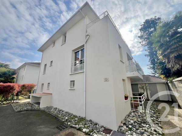 Appartement F4 à vendre  4 pièces - 101,25 m 2   PAU  - 64