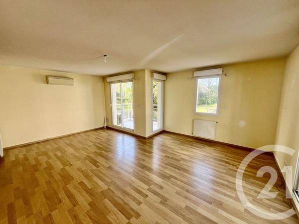 Appartement F4 à vendre  4 pièces - 101,25 m 2   PAU  - 64