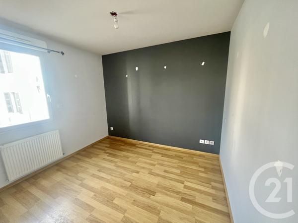 Appartement F4 à vendre  4 pièces - 101,25 m 2   PAU  - 64