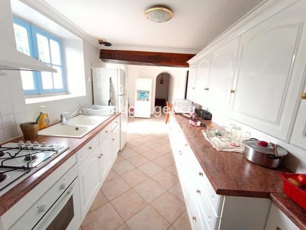 Maison à CHAMPAGNE-LES-MARAIS, 85450 - 4 pièces 80m²