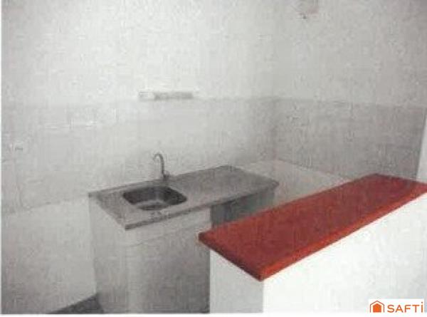 APPARTEMEMENT DE TYPE 2 SITUE A SAINT-BREIUC