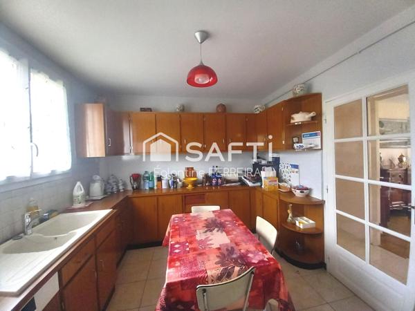 CHATEAUROUX, APPARTEMENT T3 AVEC BALCON, GARAGE ET CAVE