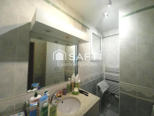 CHATEAUROUX, APPARTEMENT T3 AVEC BALCON, GARAGE ET CAVE