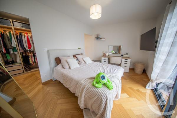Maison à vendre  7 pièces - 197,18 m 2   BRACH  - 33