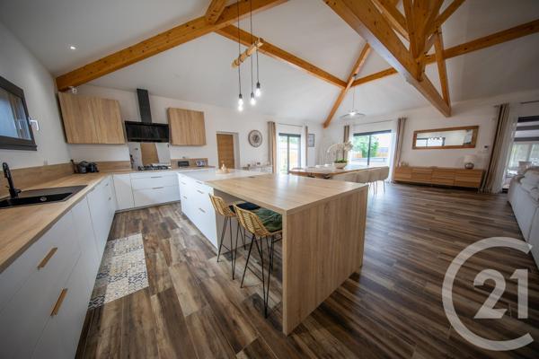 Maison à vendre  7 pièces - 197,18 m 2   BRACH  - 33