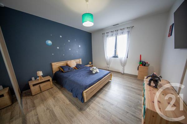 Maison à vendre  7 pièces - 197,18 m 2   BRACH  - 33