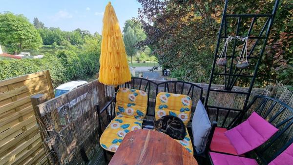 Maison 110 m² donnant sur les berges de l' allier