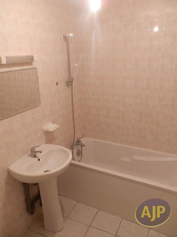 Location maison Brizambourg : 559 € - AJP Immobilier Saintes