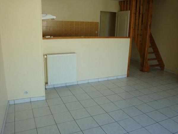 Location maison Brizambourg : 559 € - AJP Immobilier Saintes