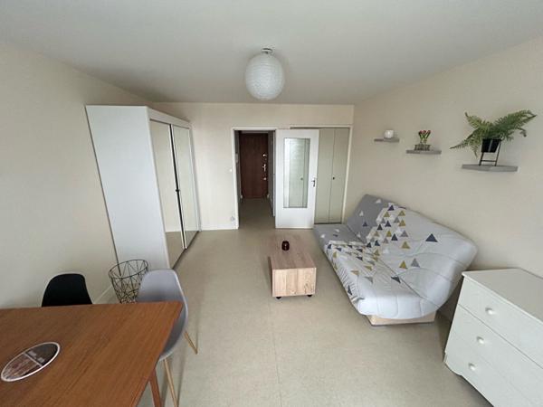 "APPARTEMENT MEUBLÉ LE MANS 1 PIECE 27M2"