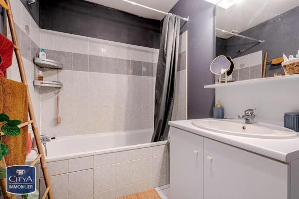 Maison à louer 3 pièces 62.57m² Limoges (87280)
