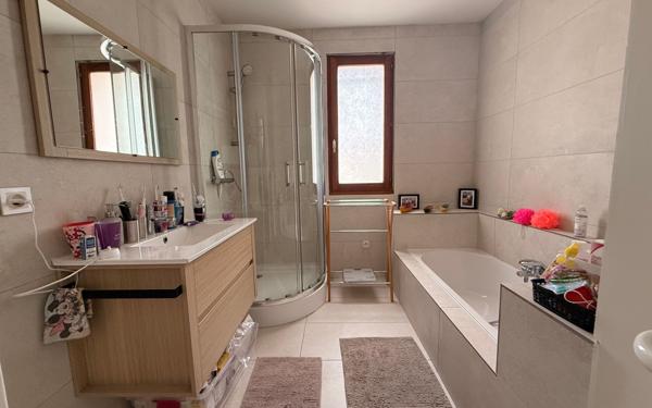 Maison à vendre    4 pièces • 119 m2 Aigues-Mortes