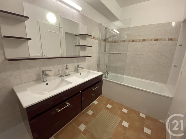 Appartement F4 à vendre  5 pièces - 81,81 m2 CERGY - 95