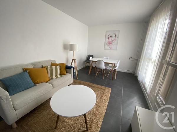 Appartement F4 à vendre  5 pièces - 81,81 m2 CERGY - 95