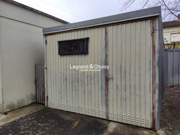 Garage fermé rue des cognaissiers Agen
