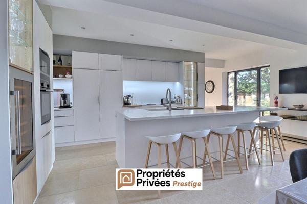 Uzès, propriété sur 3 ha de terrain