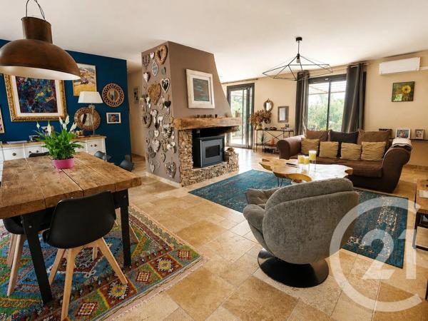 Maison à vendre  4 pièces - 105,70 m 2   LE BEAUSSET  - 83