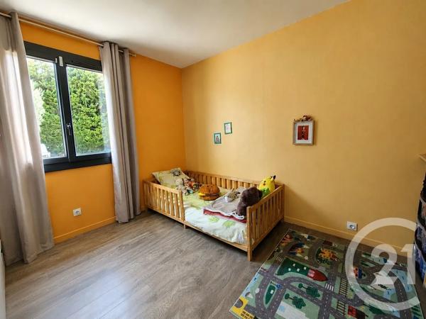 Maison à vendre  4 pièces - 105,70 m 2   LE BEAUSSET  - 83