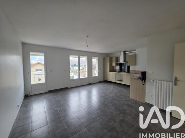 Location appartement 4 pièces 67 m² Lourdes