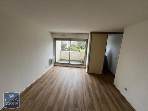 Appartement à louer 2 pièces 35.96m² Bordeaux (33000)
