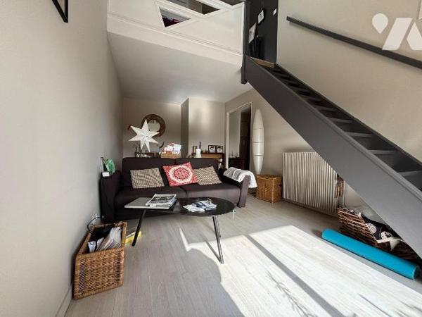 A VENDRE, Gironde, BORDEAUX CAUDERAN, dans un secteur calme proche de la place Mondesir, dans u...