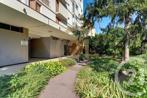 Appartement T3 à vendre  3 pièces - 72,79 m 2   LYON  - 69003