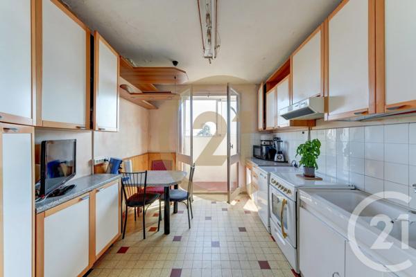 Appartement T3 à vendre  3 pièces - 72,79 m 2   LYON  - 69003
